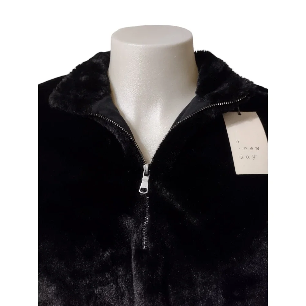 A New Day Faux Fur Pullover Womens Large Cozy Core Black Quarter Zip Jacket New‎